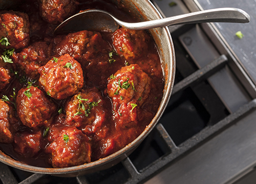 hmf foodservice channels restaurants meatballs in pan